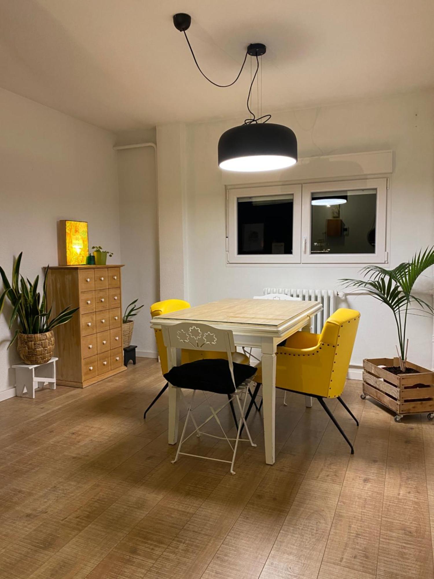 Apartamento Tranquilo En El Centro De Burgo Екстериор снимка